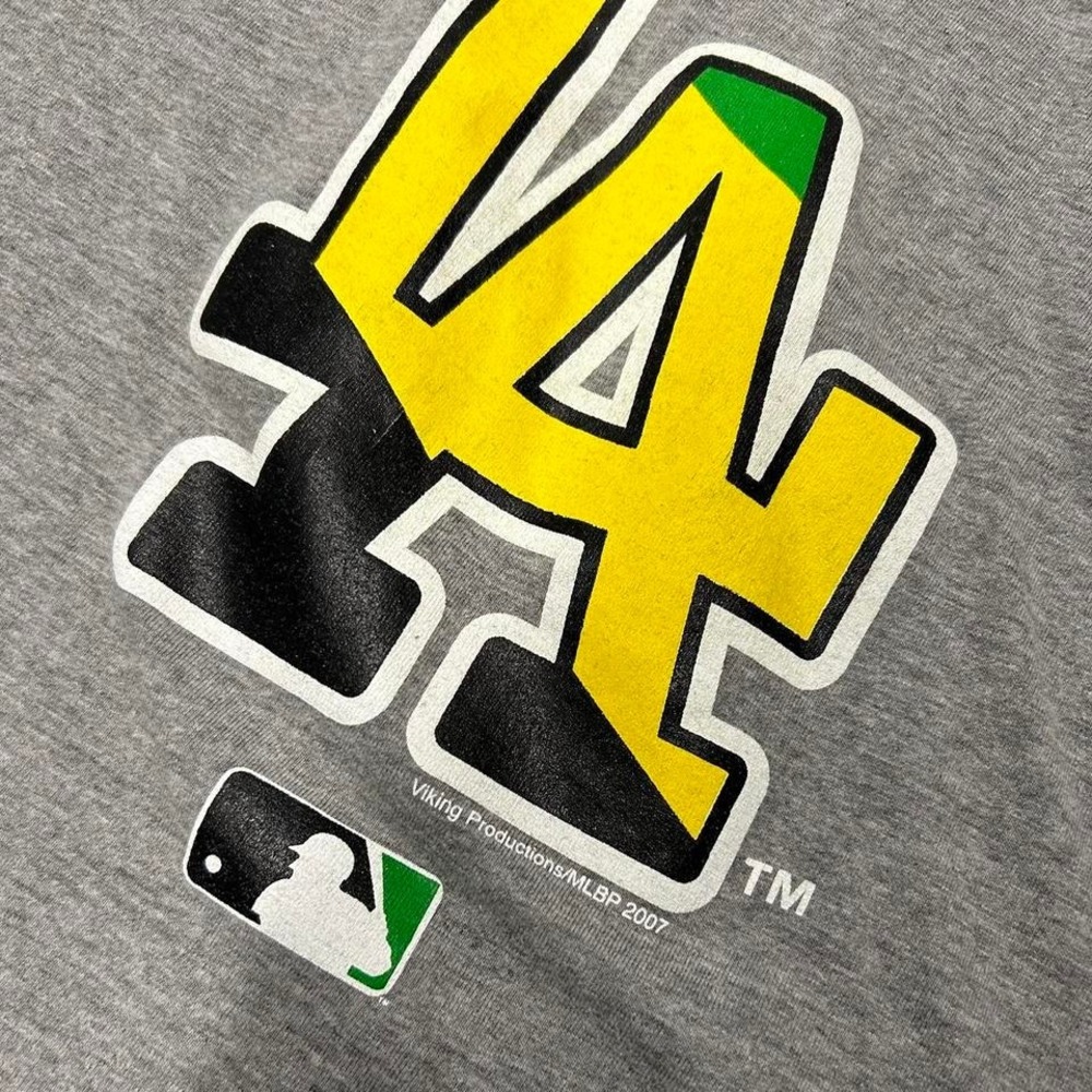 Vintage retro y2k 2007 Los Angeles Dodgers LA dodgers big Jamaica Tshirt - Picture 2 of 5